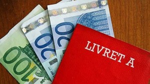 Un livret A et quelques billets